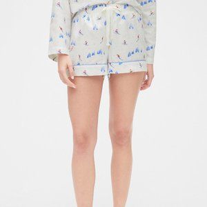 GAP Flannel pajama shorts in holiday print